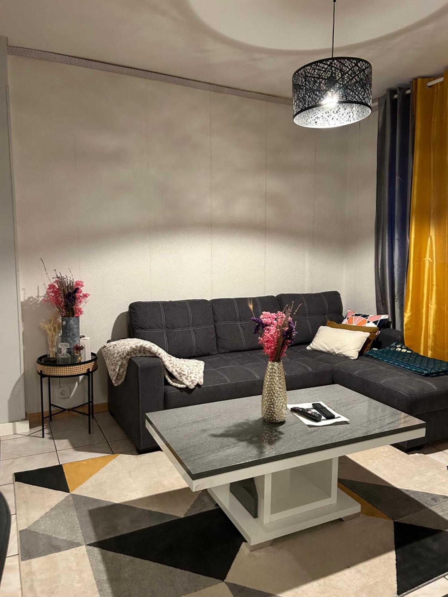 Home Lyla Dijon Luaran gambar